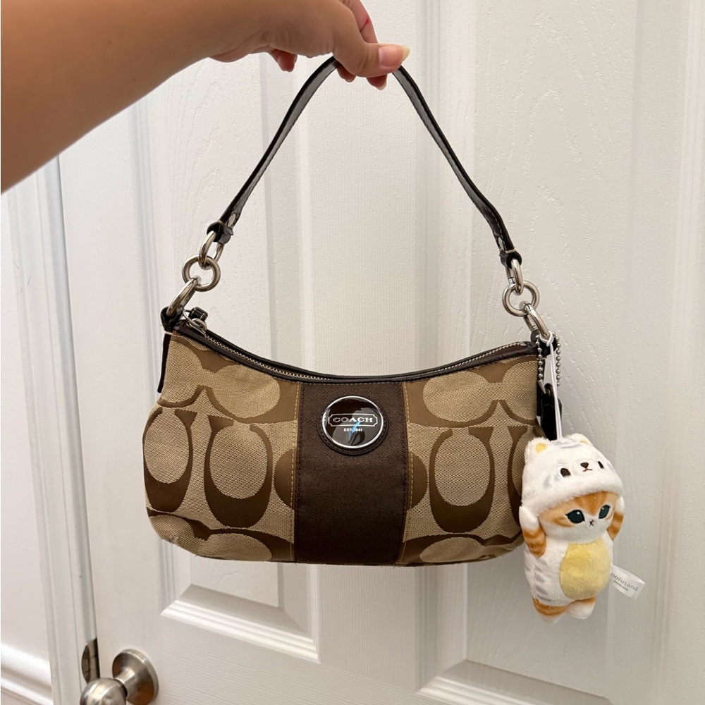 Vintage coach shoulder and crossbody bag
